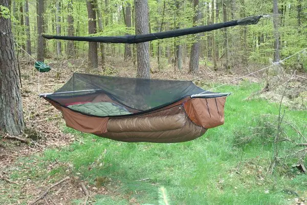 Full Hammock Setup with Underquilt Full Hammock Setup with Underquilt